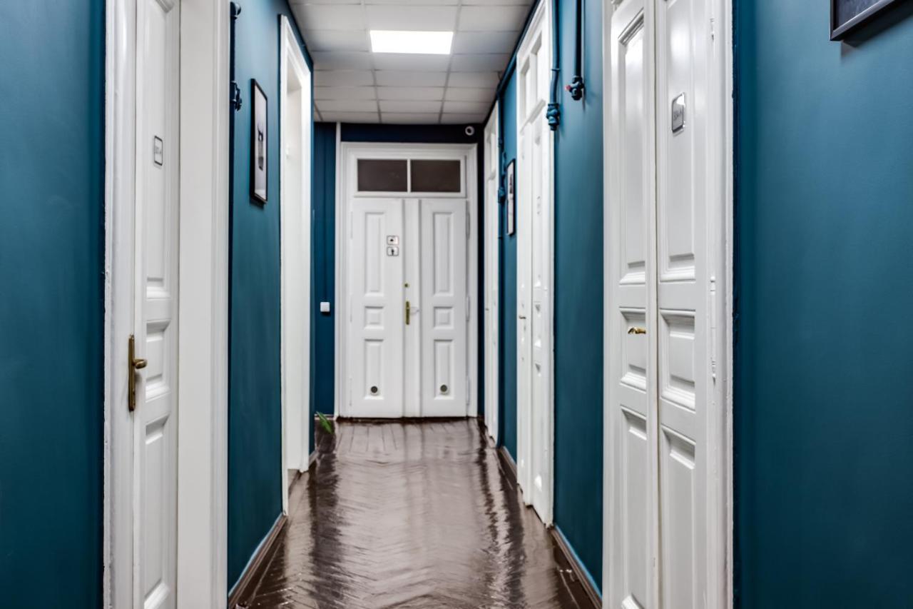 Mister Hostel Lviv Extérieur photo