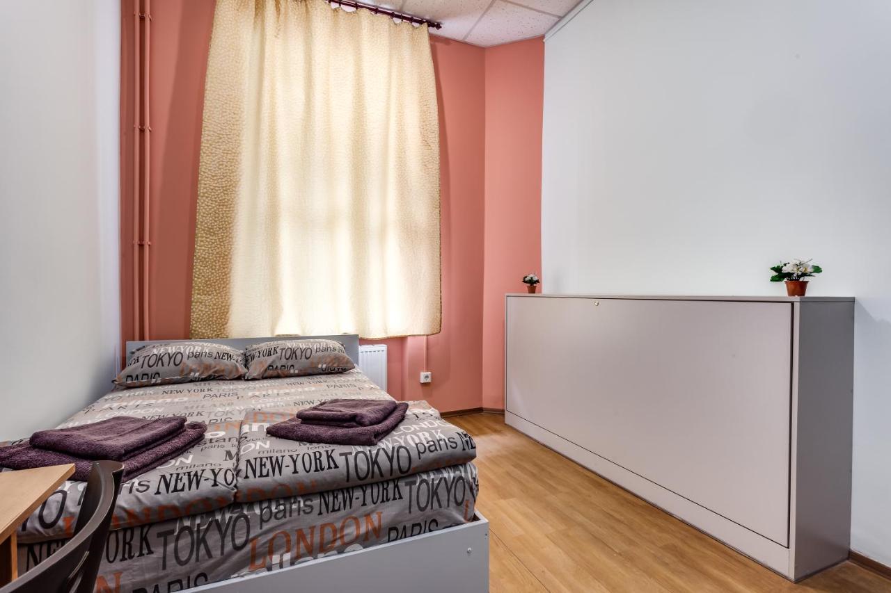 Mister Hostel Lviv Extérieur photo