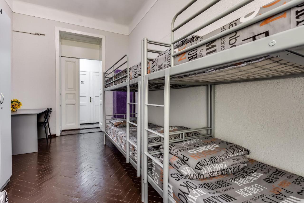 Mister Hostel Lviv Extérieur photo