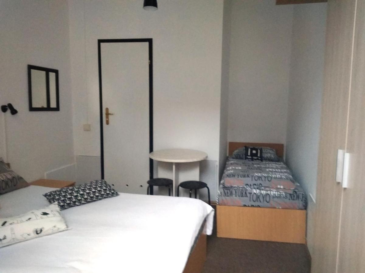Mister Hostel Lviv Extérieur photo